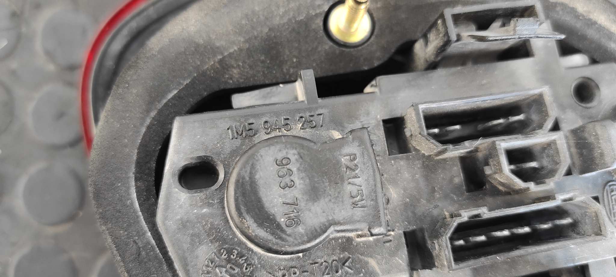 PILOTO TRASERO DERECHO SEAT TOLEDO (1M2) - vista 2