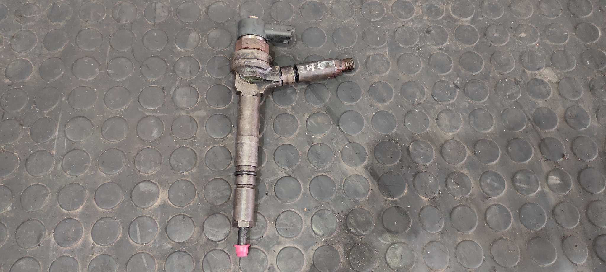 INYECTOR OPEL ASTRA H - vista 2