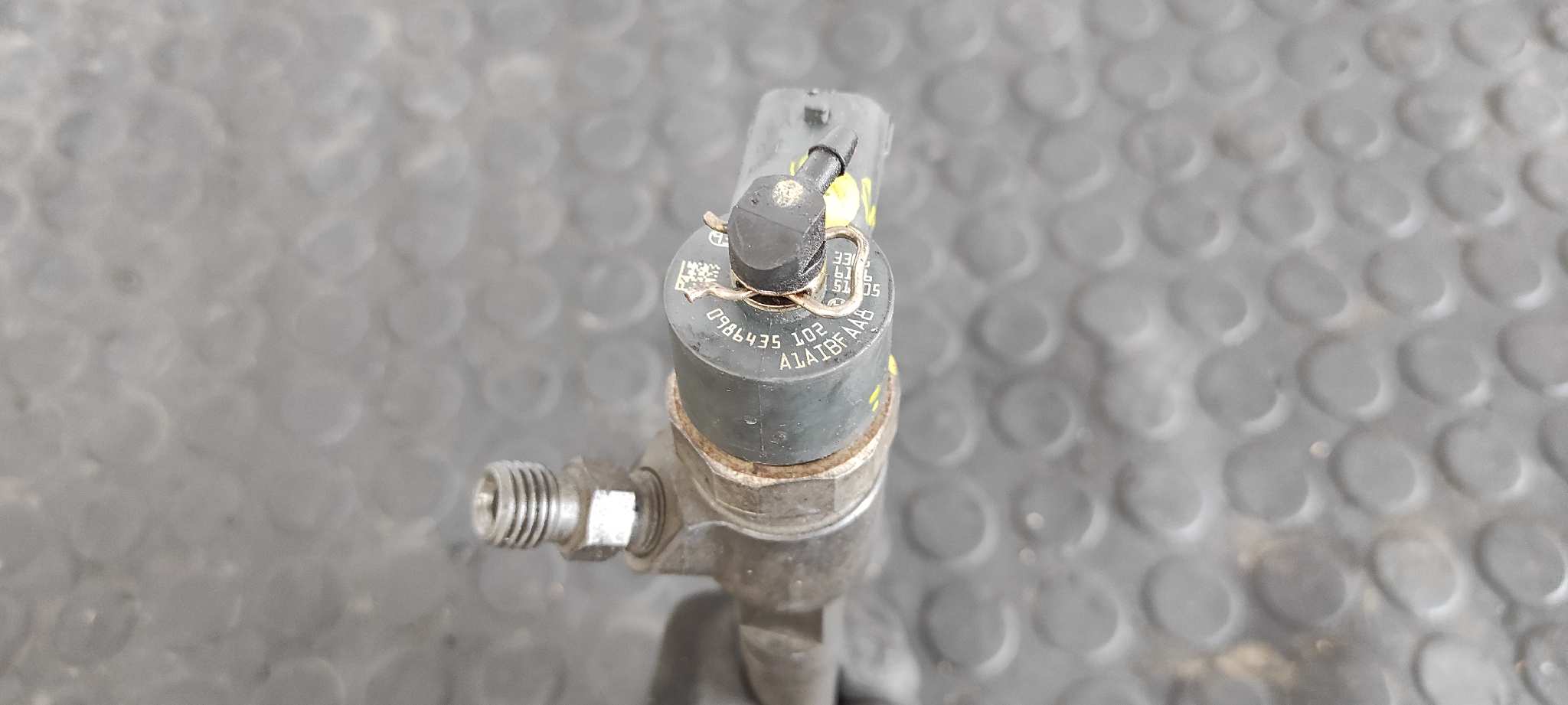 INYECTOR OPEL CORSA D - vista 2