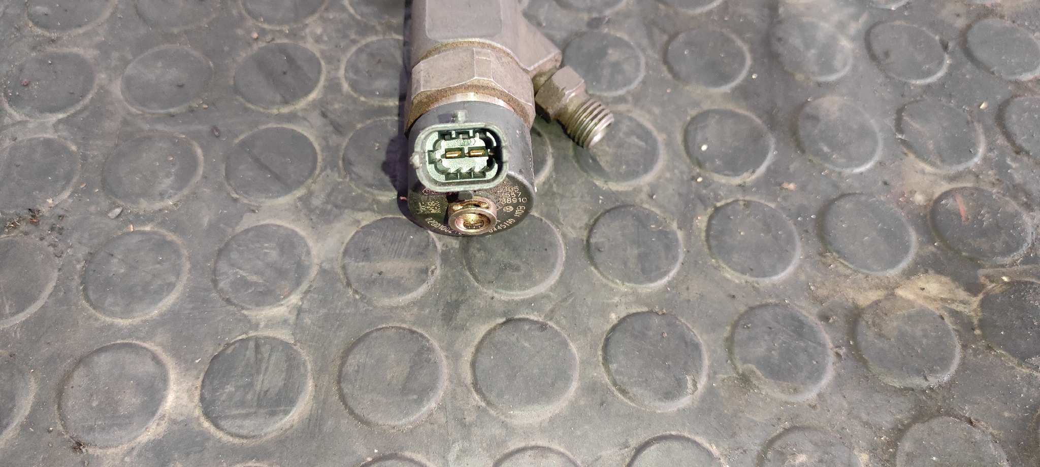 INYECTOR RENAULT MEGANE II - vista 3