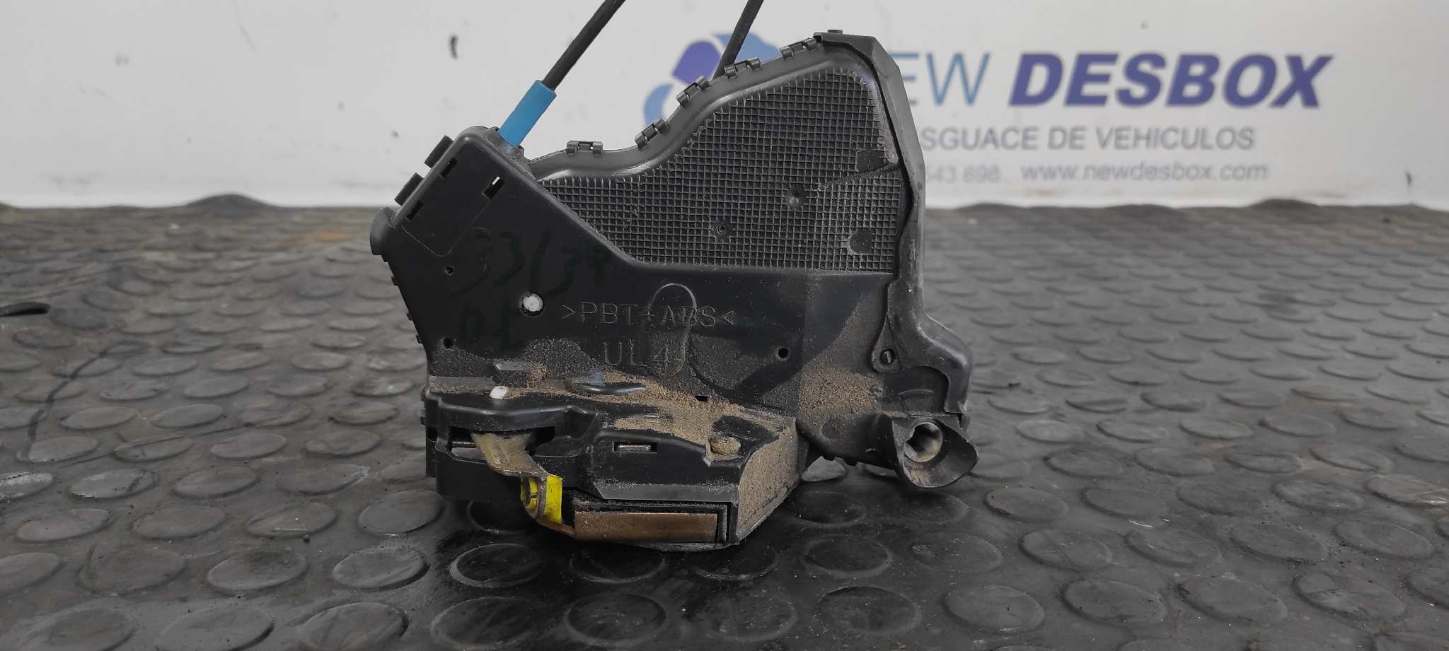 CERRADURA PUERTA DELANTERA IZQUIERDA TOYOTA AVENSIS BERLINA (T25)