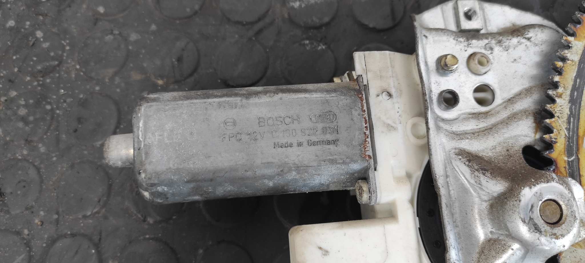 ELEVALUNAS DELANTERO IZQUIERDO TOYOTA AVENSIS BERLINA (T25) - vista 5