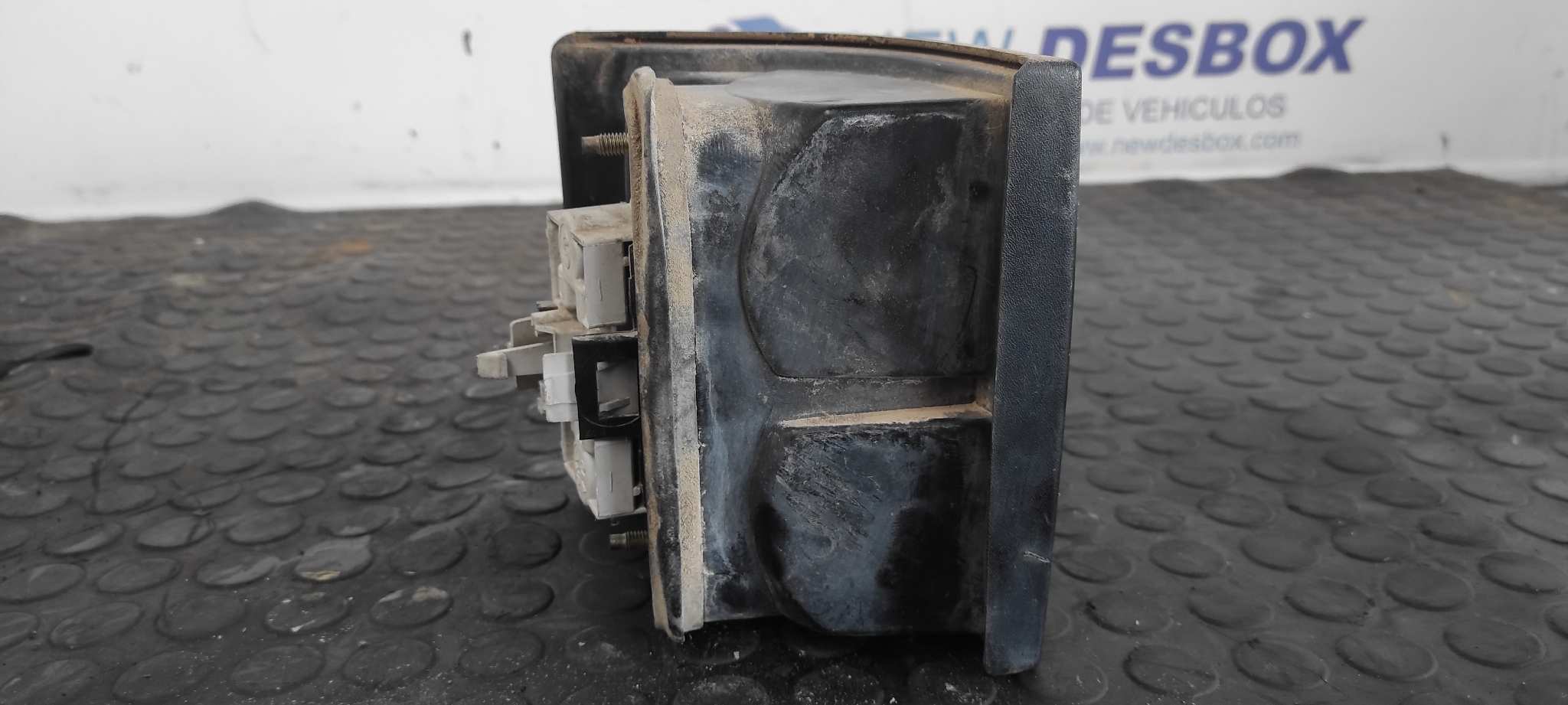 PILOTO TRASERO DERECHO RENAULT 21 NEVADA (K48) - vista 2