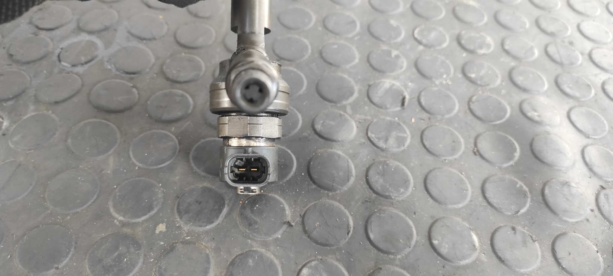 INYECTOR OPEL ASTRA H - vista 3