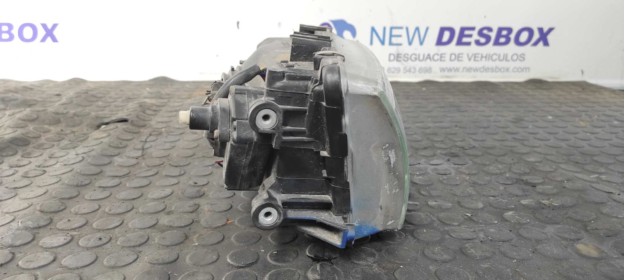 FARO DERECHO NISSAN ALMERA (N15) - vista 4