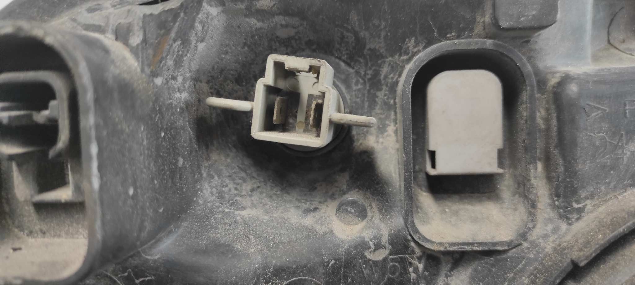 FARO IZQUIERDO NISSAN MICRA (K11) - vista 9