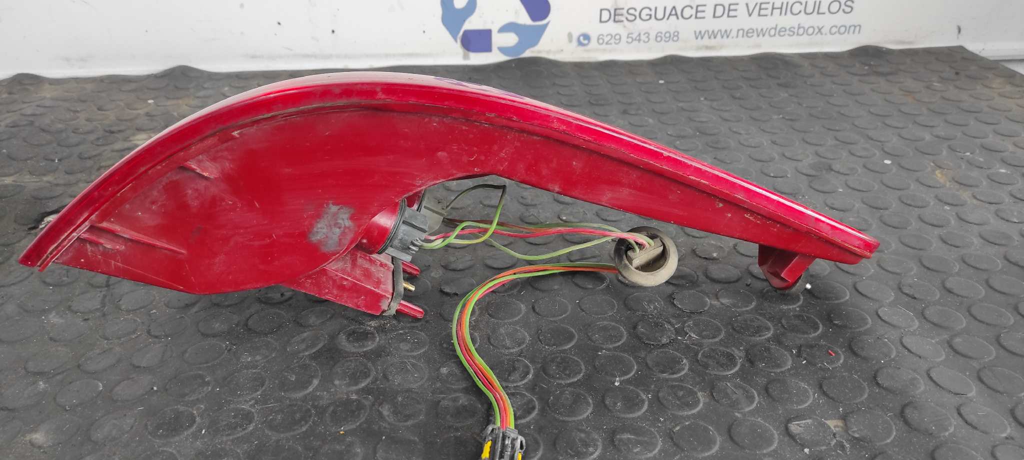 PILOTO TRASERO DERECHO PEUGEOT 607 (S1) - vista 4