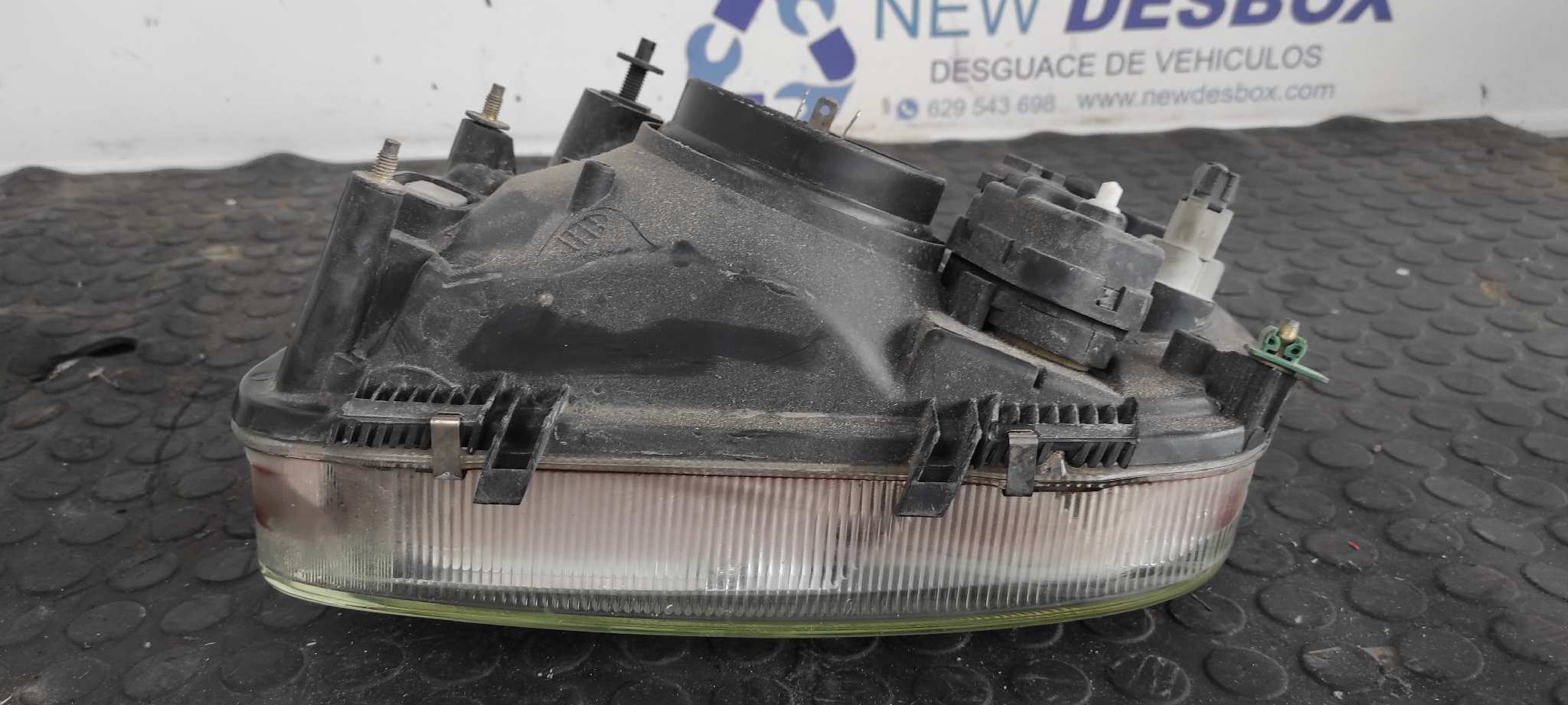 FARO DERECHO NISSAN MICRA (K11) - vista 6