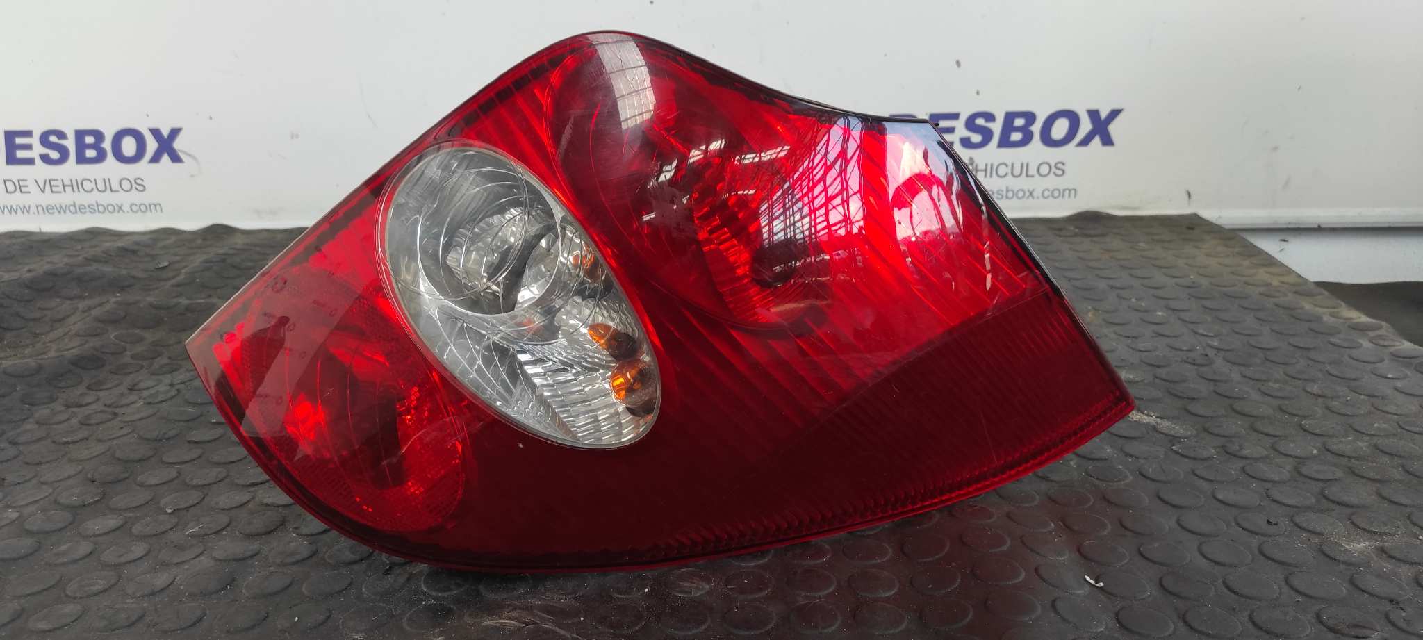 PILOTO TRASERO DERECHO RENAULT LAGUNA II GRANDTOUR (KG0)