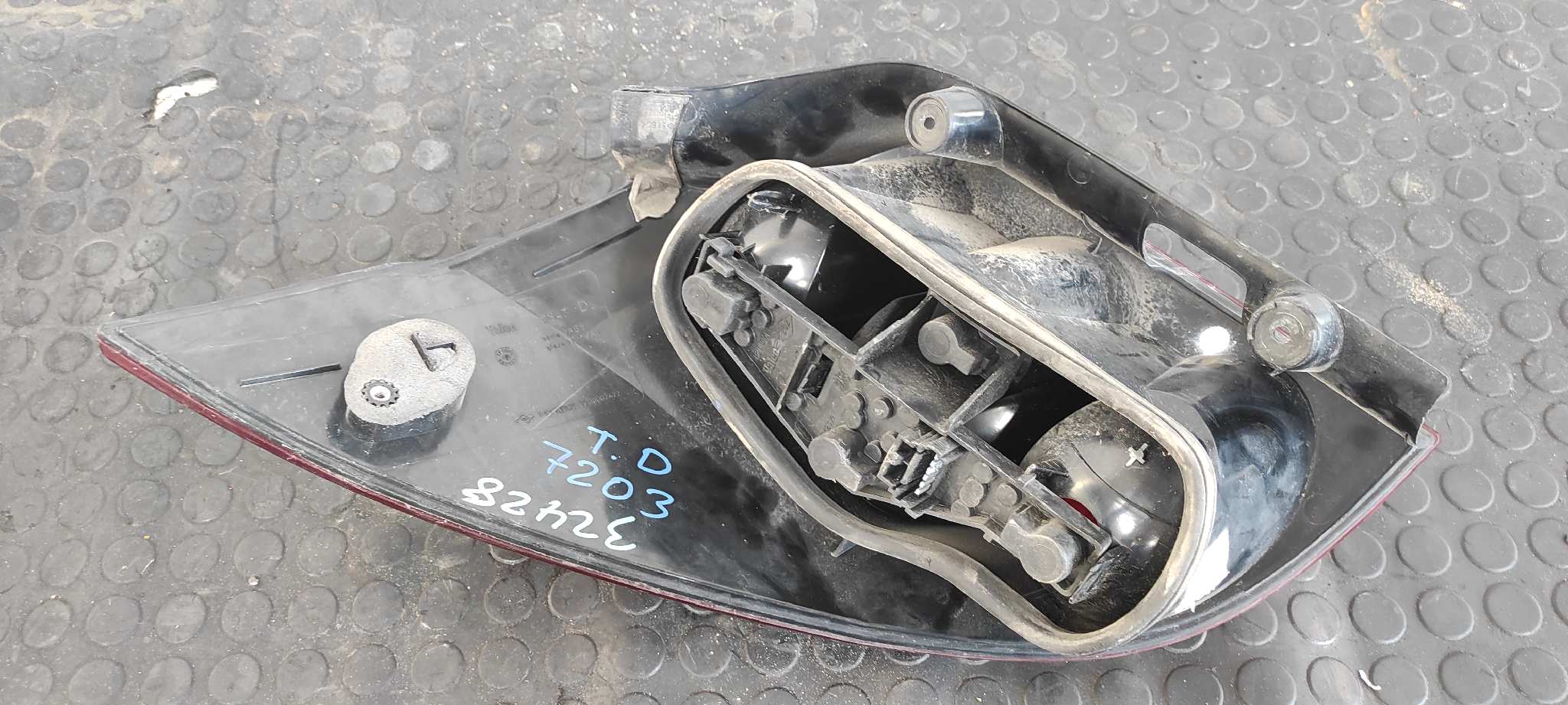 PILOTO TRASERO DERECHO RENAULT LAGUNA II GRANDTOUR (KG0) - vista 4