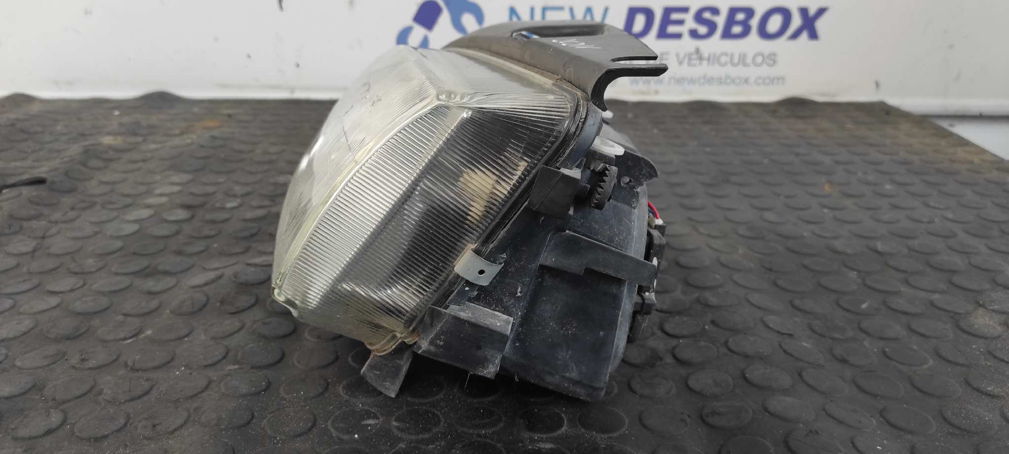 FARO IZQUIERDO SEAT AROSA (6H1) - vista 9