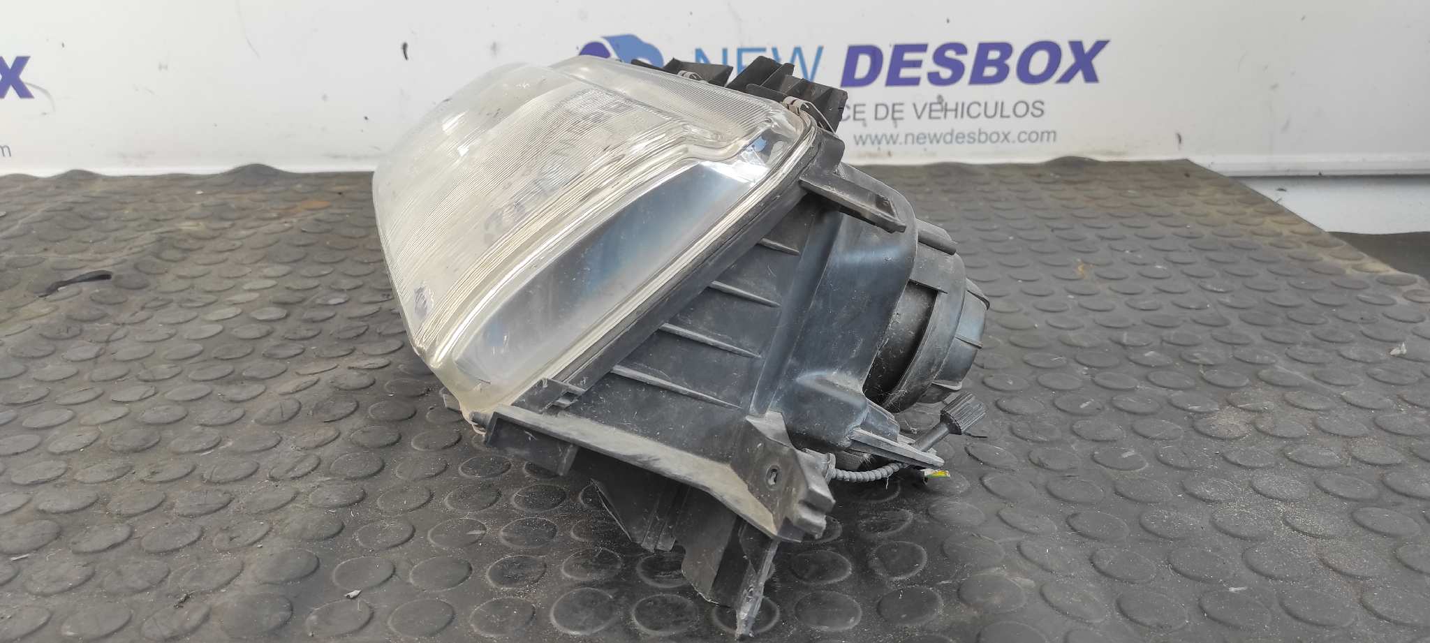 FARO IZQUIERDO PEUGEOT 605 - vista 4
