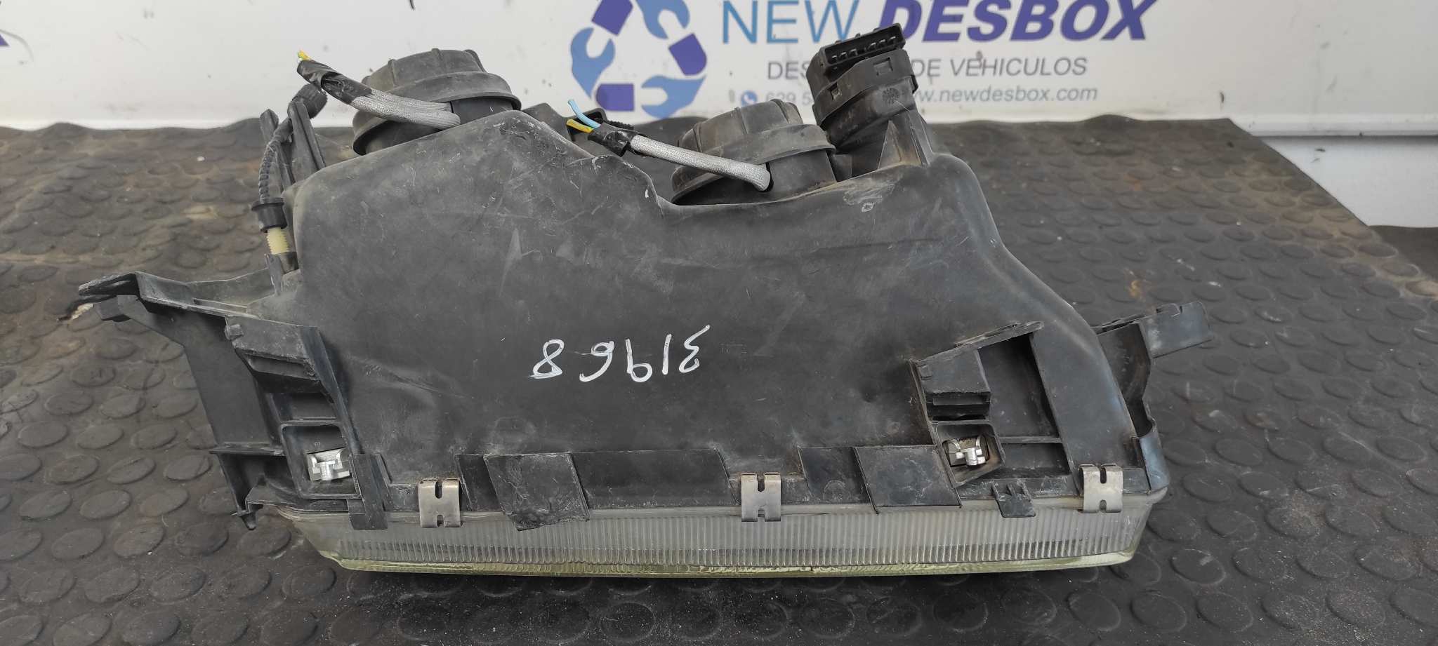 FARO IZQUIERDO PEUGEOT 605 - vista 2