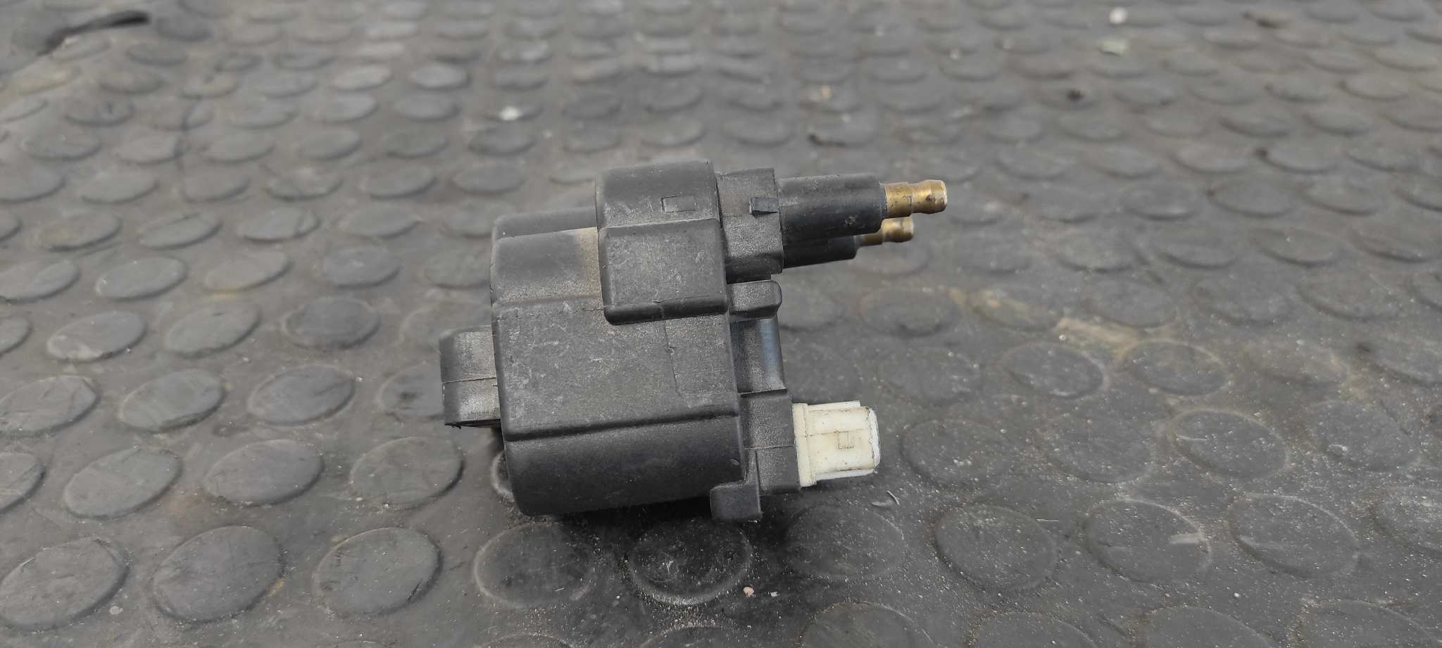 BOBINA ENCENDIDO RENAULT MEGANE I BERLINA HATCHBACK (BA0) - vista 4