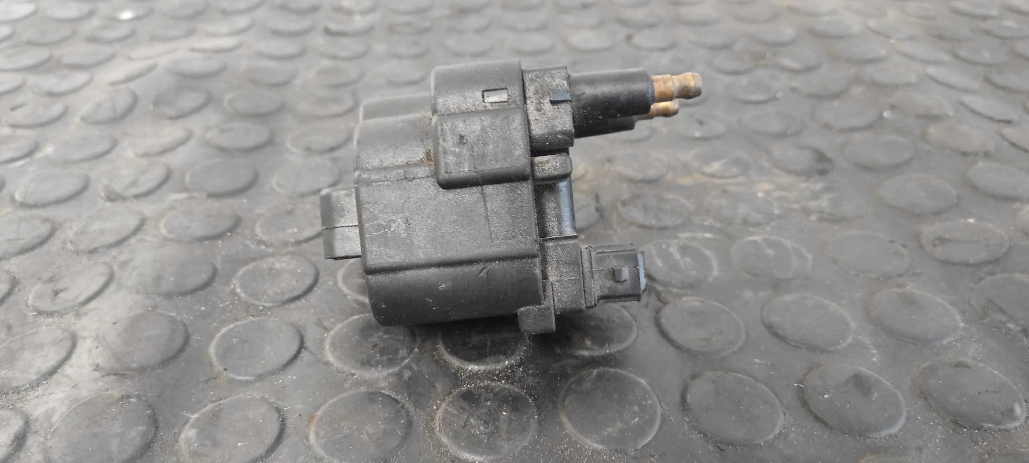 BOBINA ENCENDIDO RENAULT MEGANE I BERLINA HATCHBACK (BA0) - vista 4