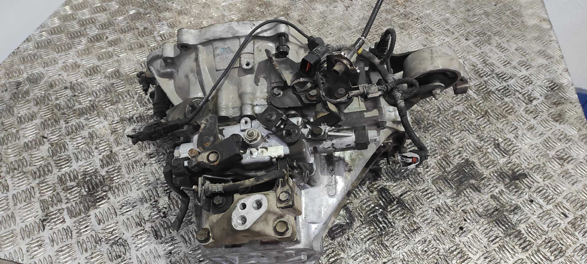 CAJA CAMBIOS KIA RIO - vista 6