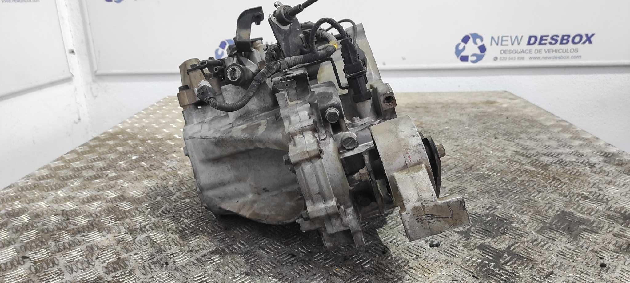 CAJA CAMBIOS KIA RIO - vista 2