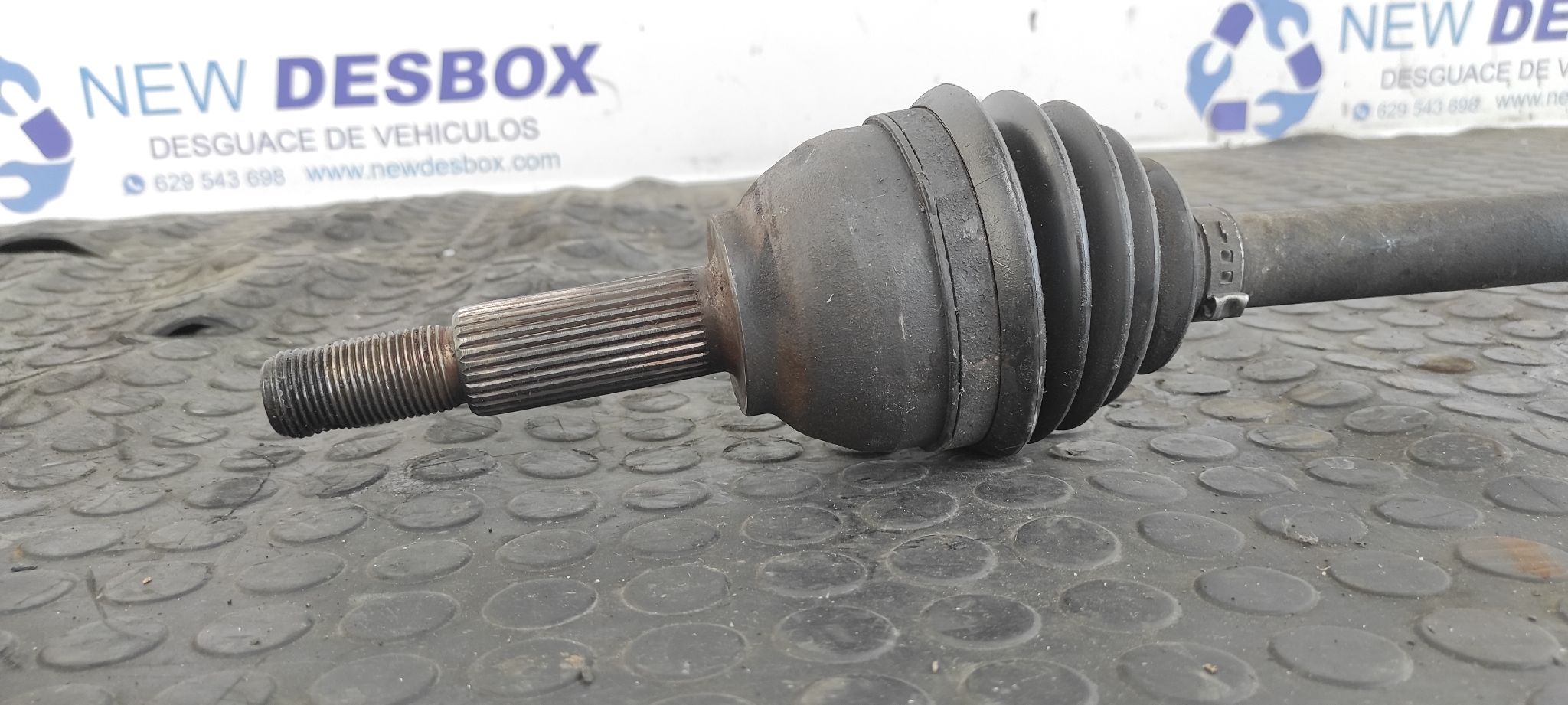 TRANSMISION DELANTERA DERECHA FORD TRANSIT MOD. 2000 COMBI - vista 2