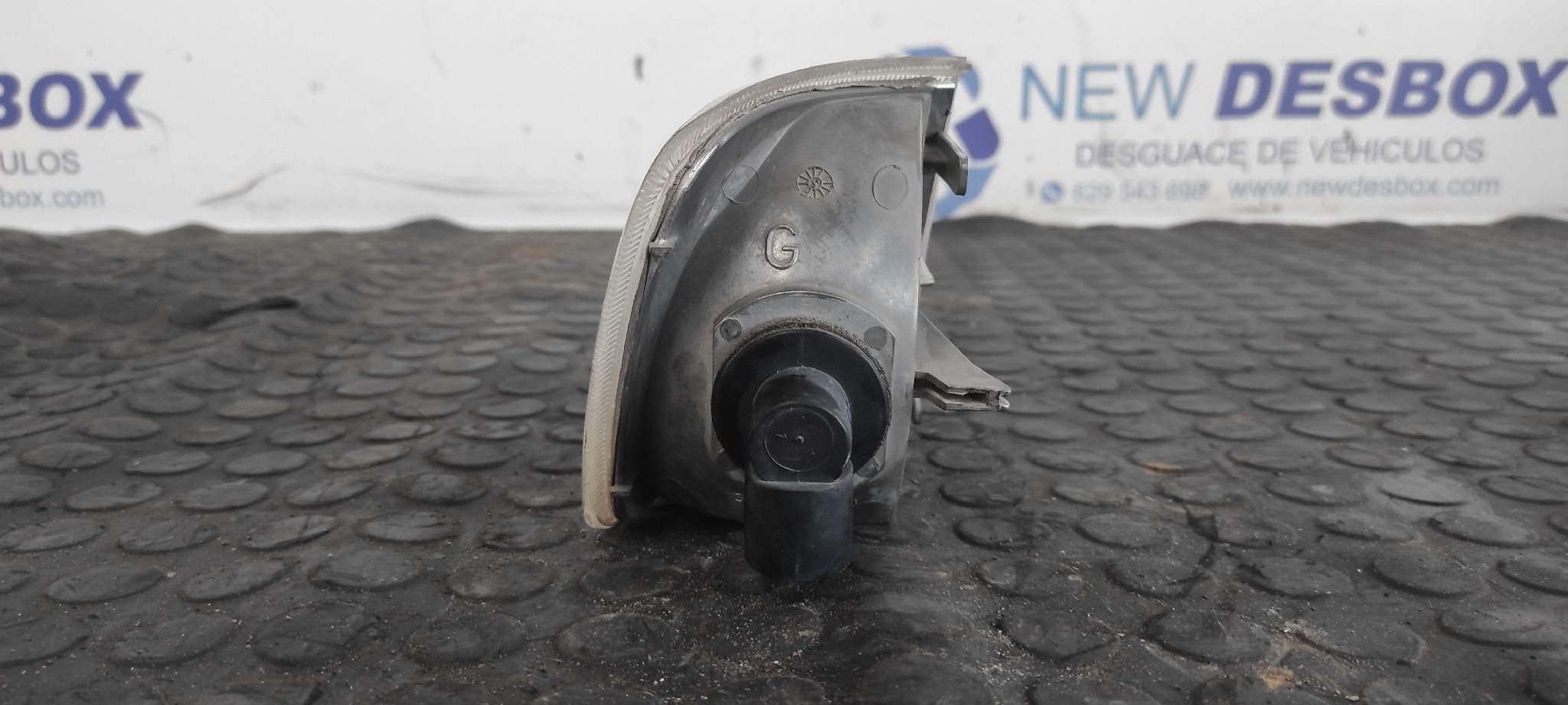 PILOTO DELANTERO IZQUIERDO PEUGEOT 405 BERLINA - vista 3