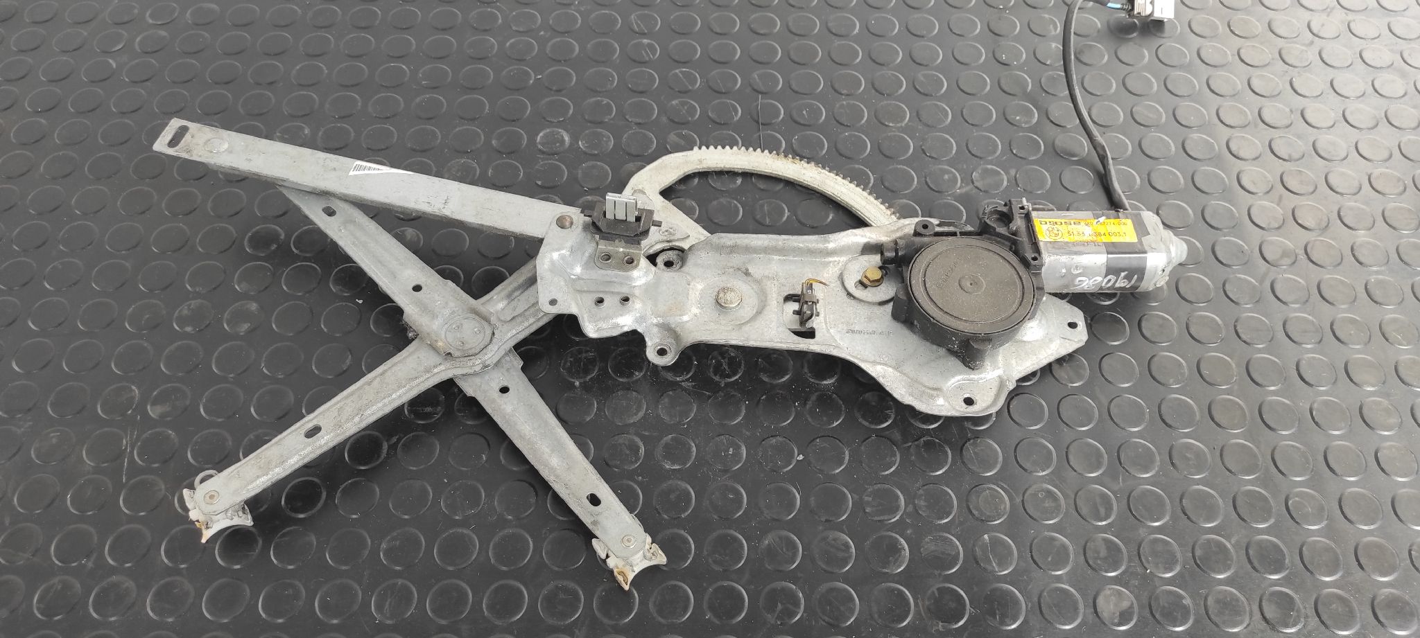 ELEVALUNAS DELANTERO DERECHO BMW SERIE 5 BERLINA (E34)