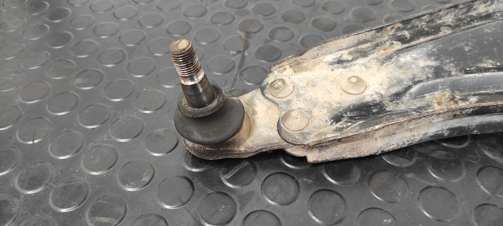 BRAZO IZQUIERDO INFERIOR DELANTERO LAND ROVER FREELANDER (LN) - vista 2