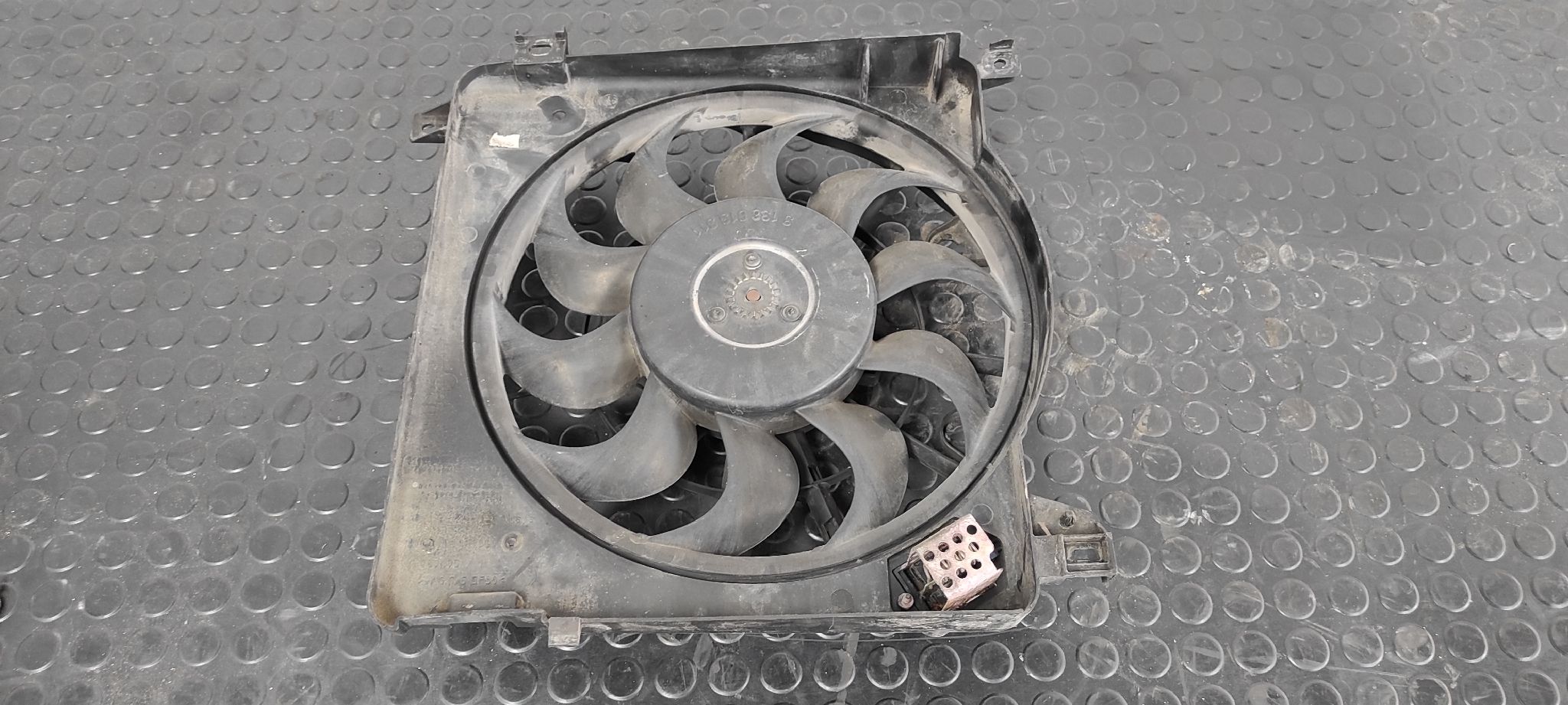 ELECTROVENTILADOR OPEL ASTRA H - vista 2