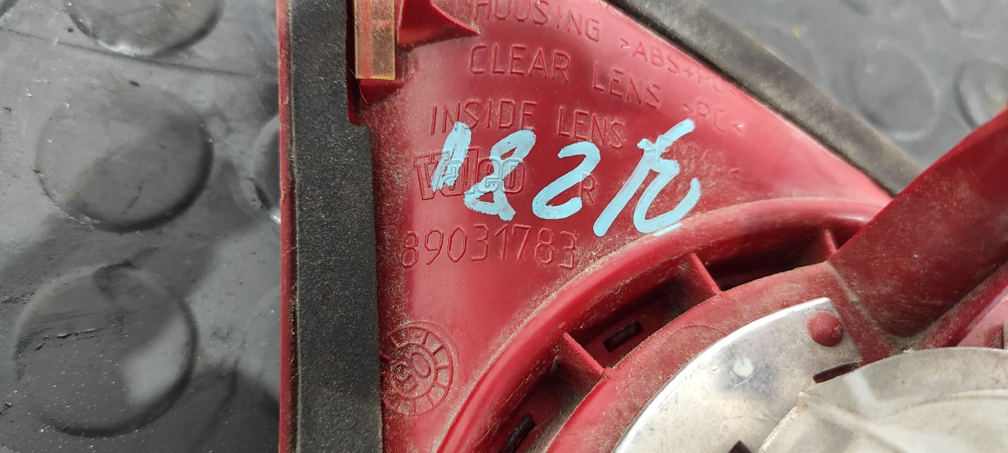 PILOTO PORTON DERECHO VOLKSWAGEN GOLF V BERLINA (1K1) - vista 2