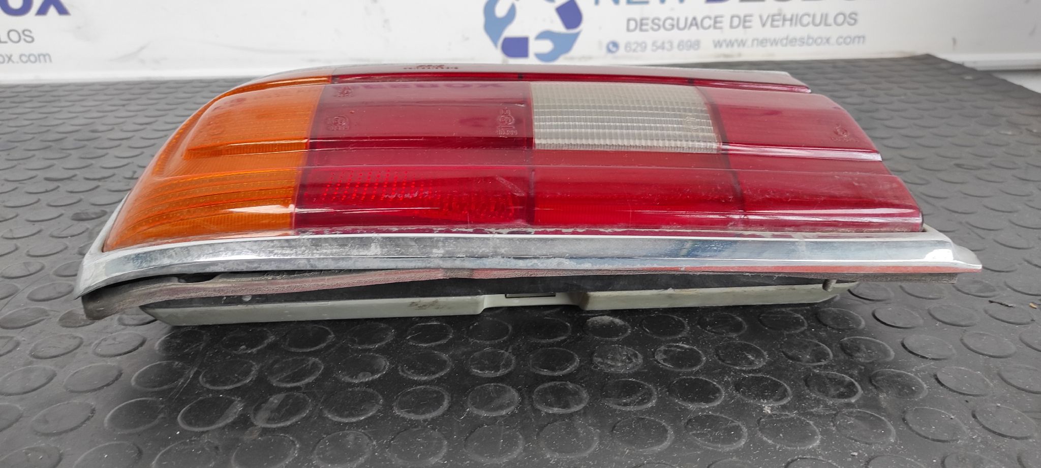 PILOTO TRASERO IZQUIERDO BMW SERIE 5 (E12) - vista 2