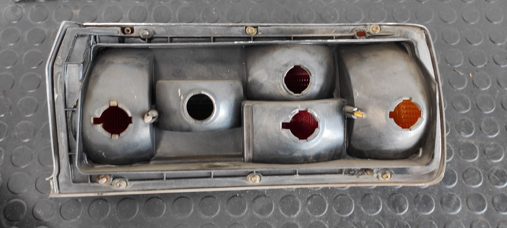 PILOTO TRASERO IZQUIERDO BMW SERIE 5 (E12) - vista 7