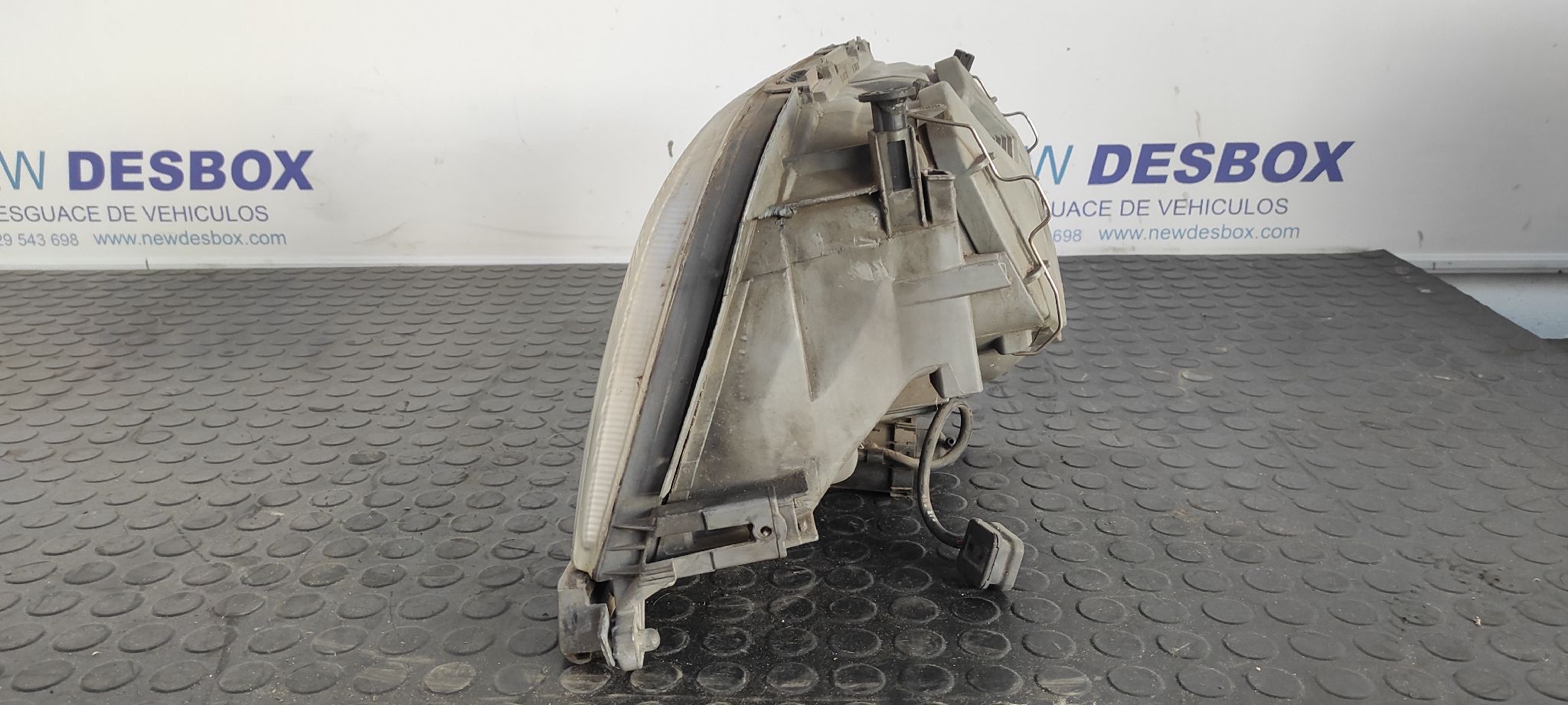 FARO DERECHO MERCEDES-BENZ CLASE S (W140) - vista 2