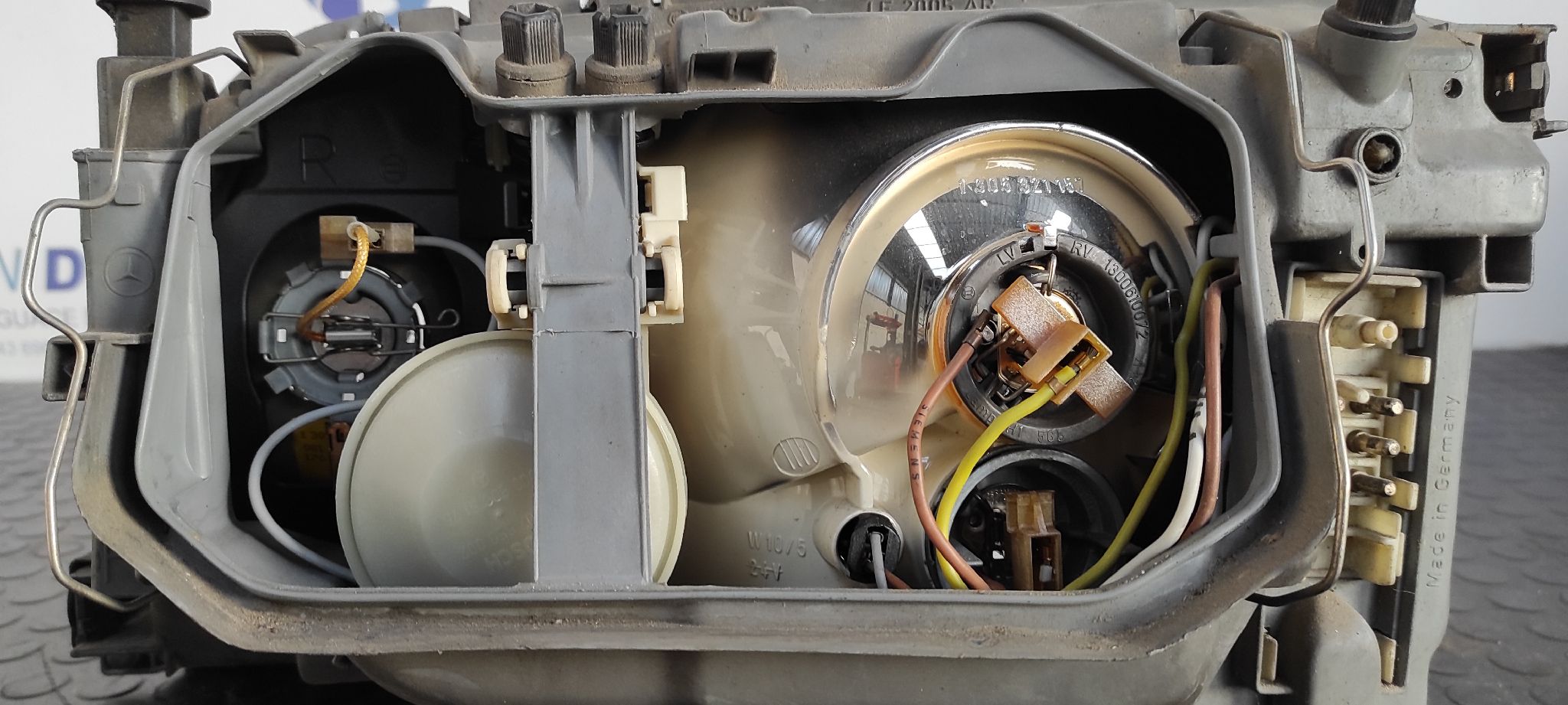 FARO DERECHO MERCEDES-BENZ CLASE S (W140) - vista 6