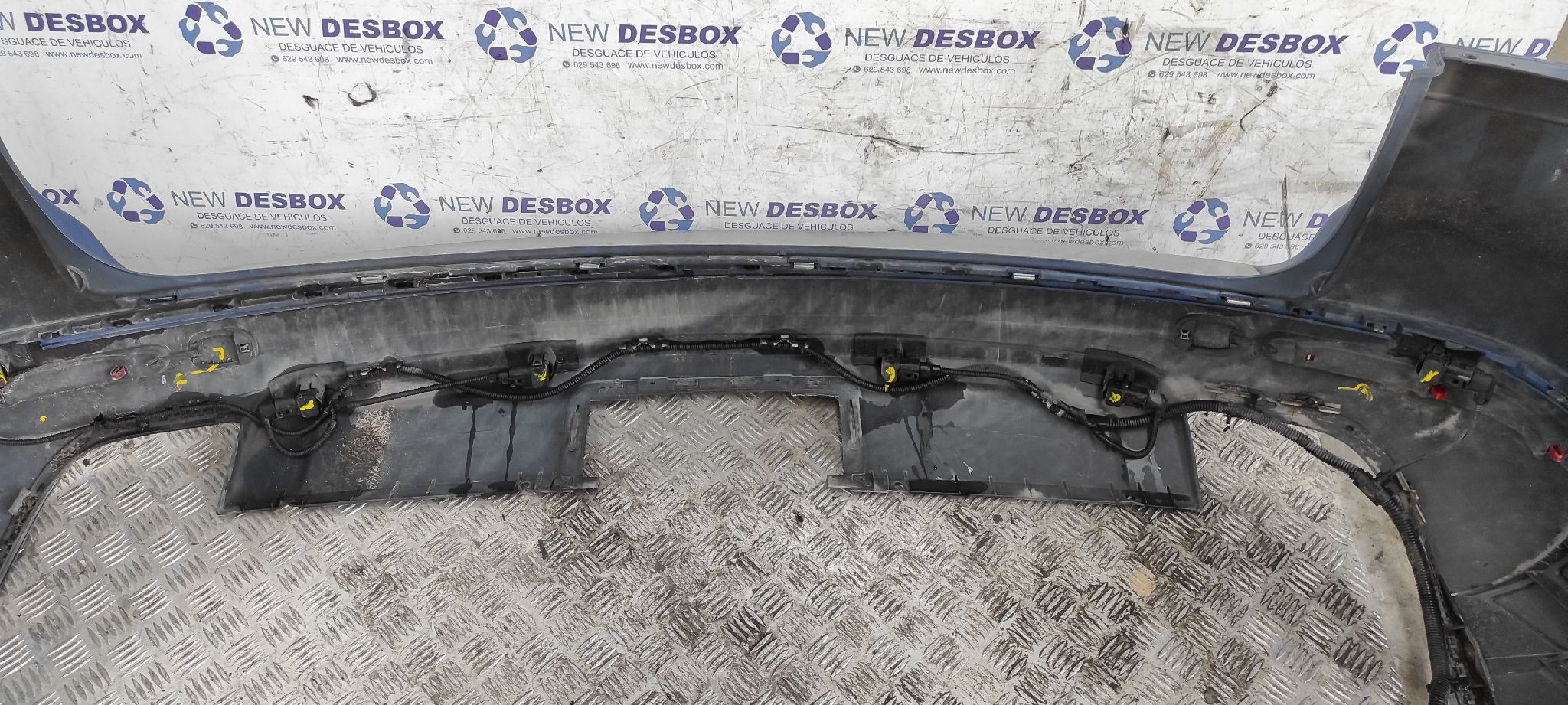 PARAGOLPES TRASERO VOLKSWAGEN TOUAREG (7LA) - vista 3