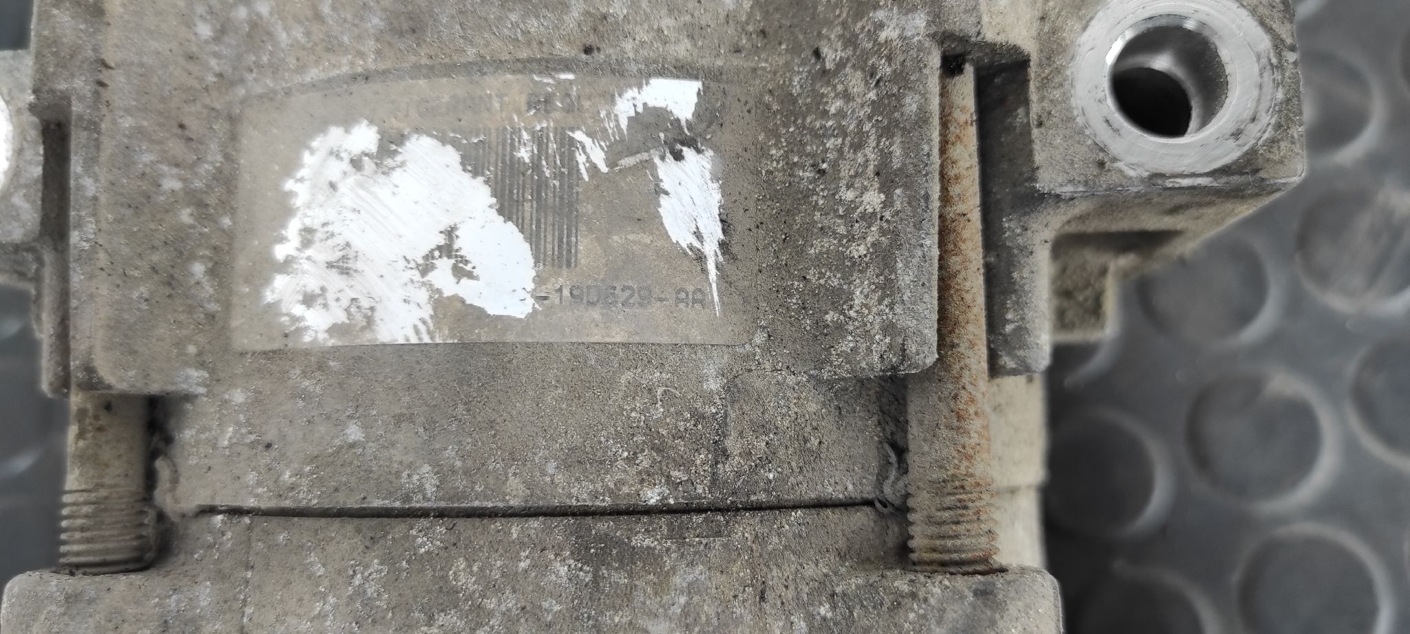 COMPRESOR AIRE ACONDICIONADO FORD PUMA (CCE) - vista 3