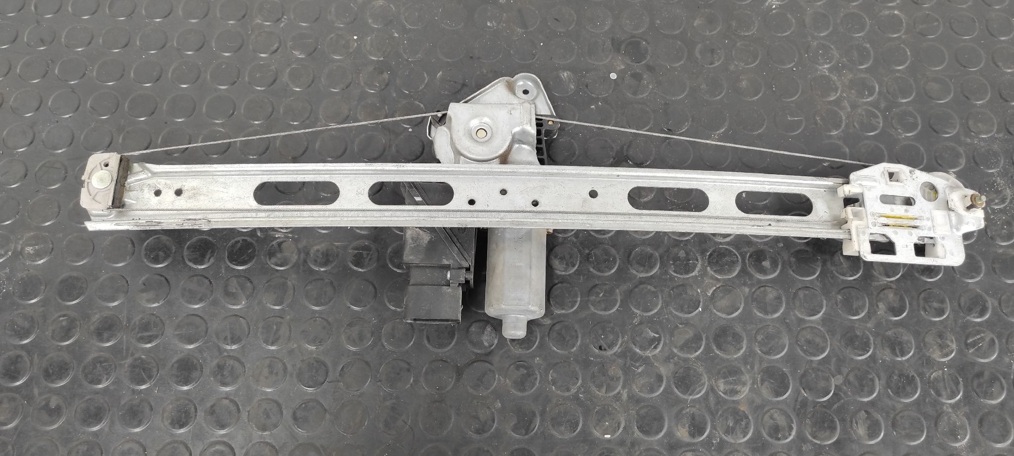 ELEVALUNAS DELANTERO IZQUIERDO MERCEDES CLASE A (W168) - vista 3