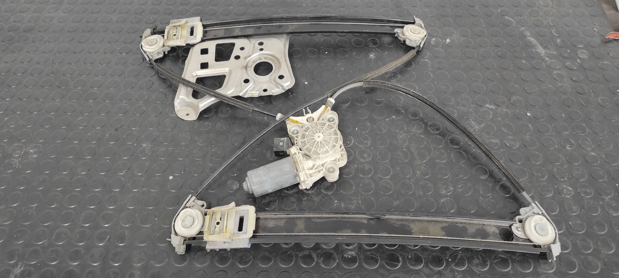 ELEVALUNAS DELANTERO IZQUIERDO MERCEDES-BENZ CLASE S (W220) BERLINA - vista 3