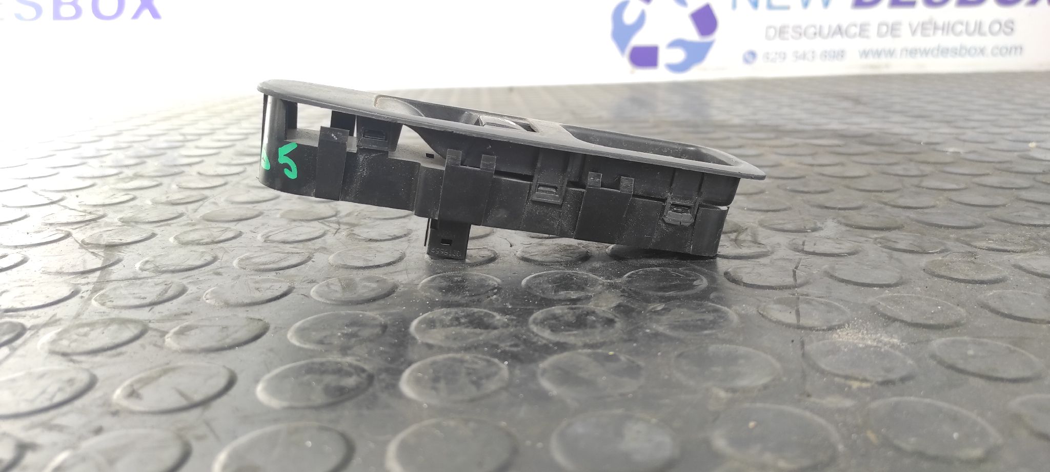 MANDO ELEVALUNAS DELANTERO DERECHO CITROEN JUMPY - vista 6