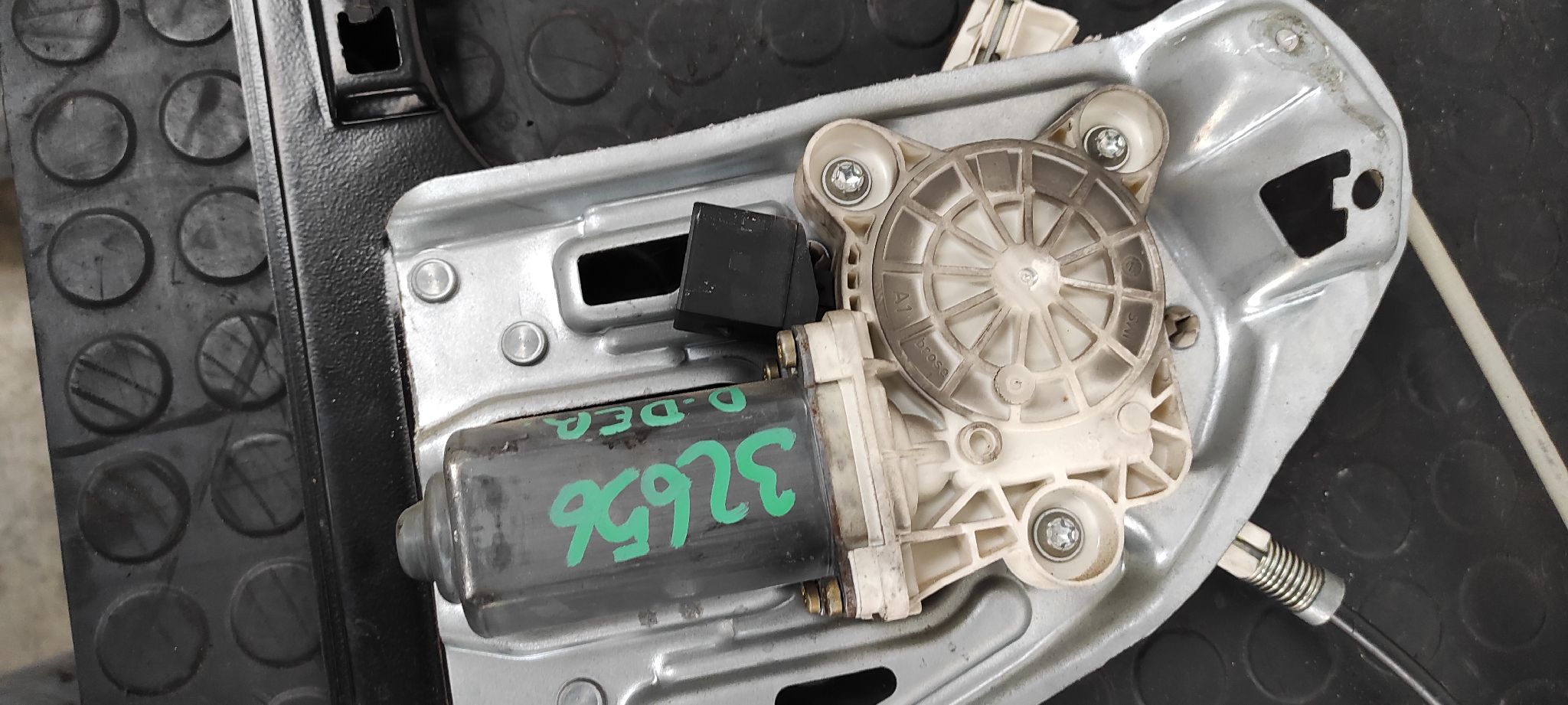 ELEVALUNAS DELANTERO DERECHO MERCEDES-BENZ CLASE C (W203) BERLINA - vista 3