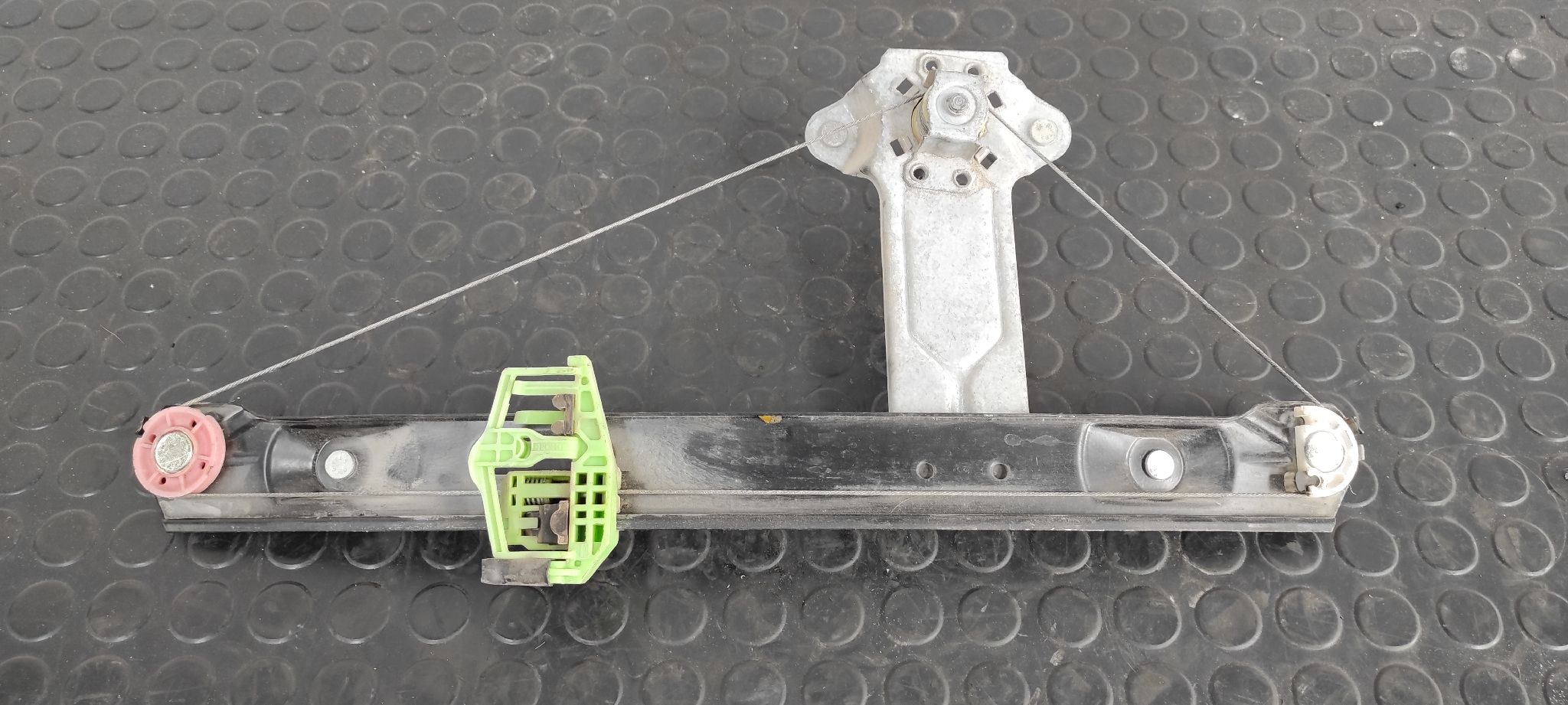 ELEVALUNAS TRASERO DERECHO BMW SERIE 1 BERLINA (E81/E87) - vista 2