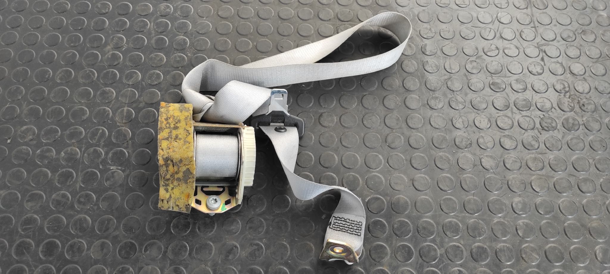 CINTURON TRASERO IZQUIERDO MERCEDES-BENZ CLASE C (W203) BERLINA