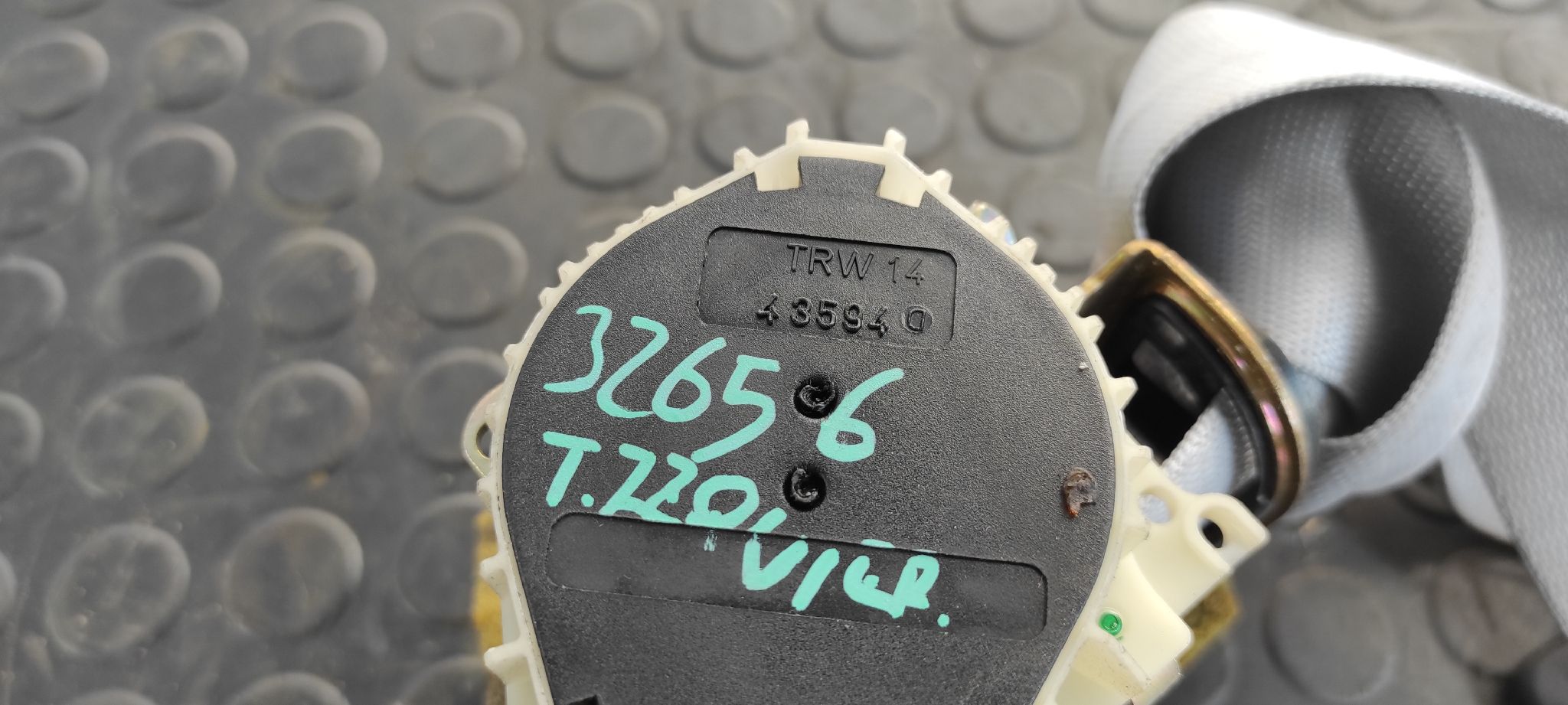 CINTURON TRASERO IZQUIERDO MERCEDES-BENZ CLASE C (W203) BERLINA - vista 6