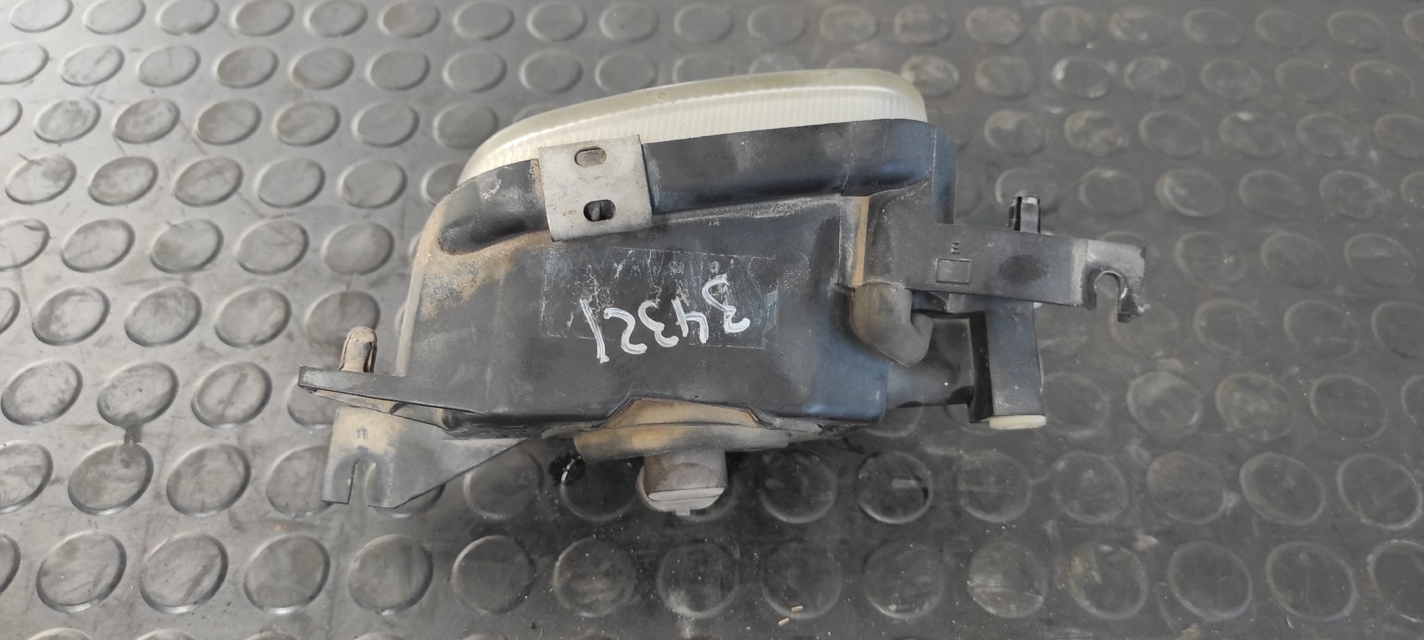 FARO ANTINIEBLA IZQUIERDO MERCEDES-BENZ CLASE C (W203) BERLINA - vista 3