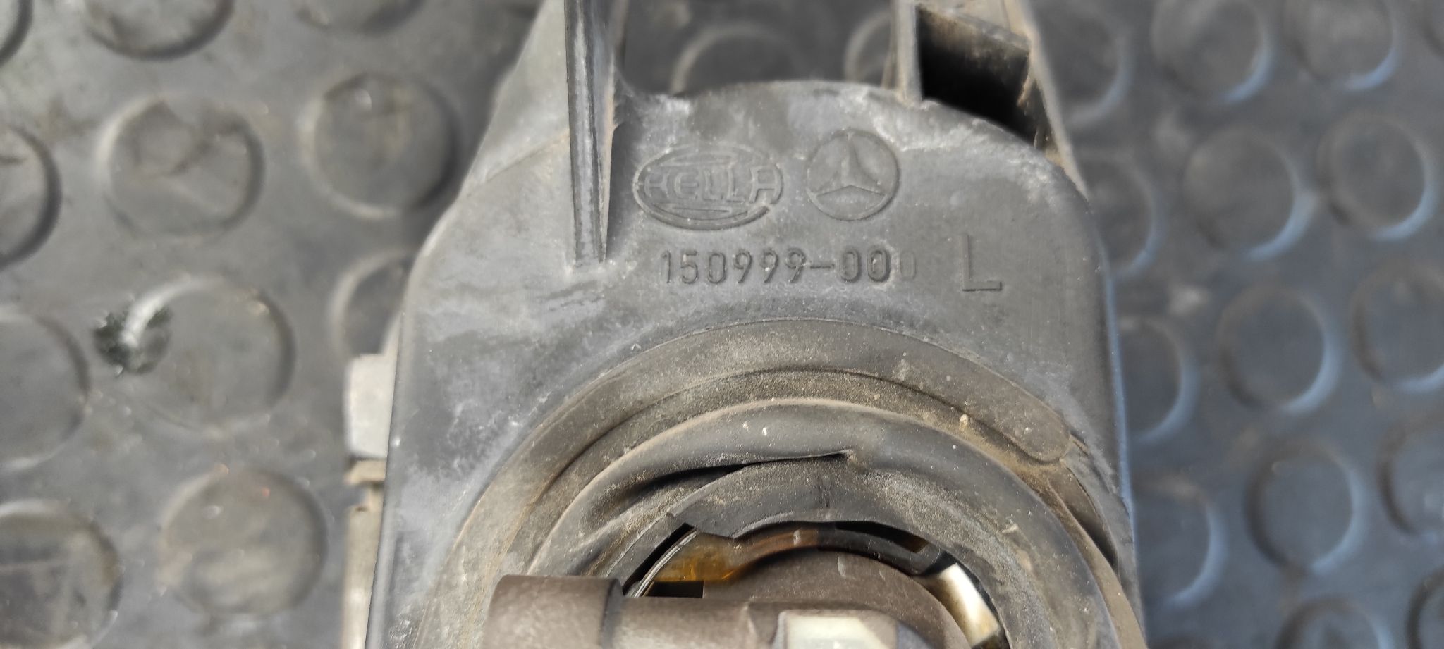 FARO ANTINIEBLA IZQUIERDO MERCEDES-BENZ CLASE C (W203) BERLINA - vista 2