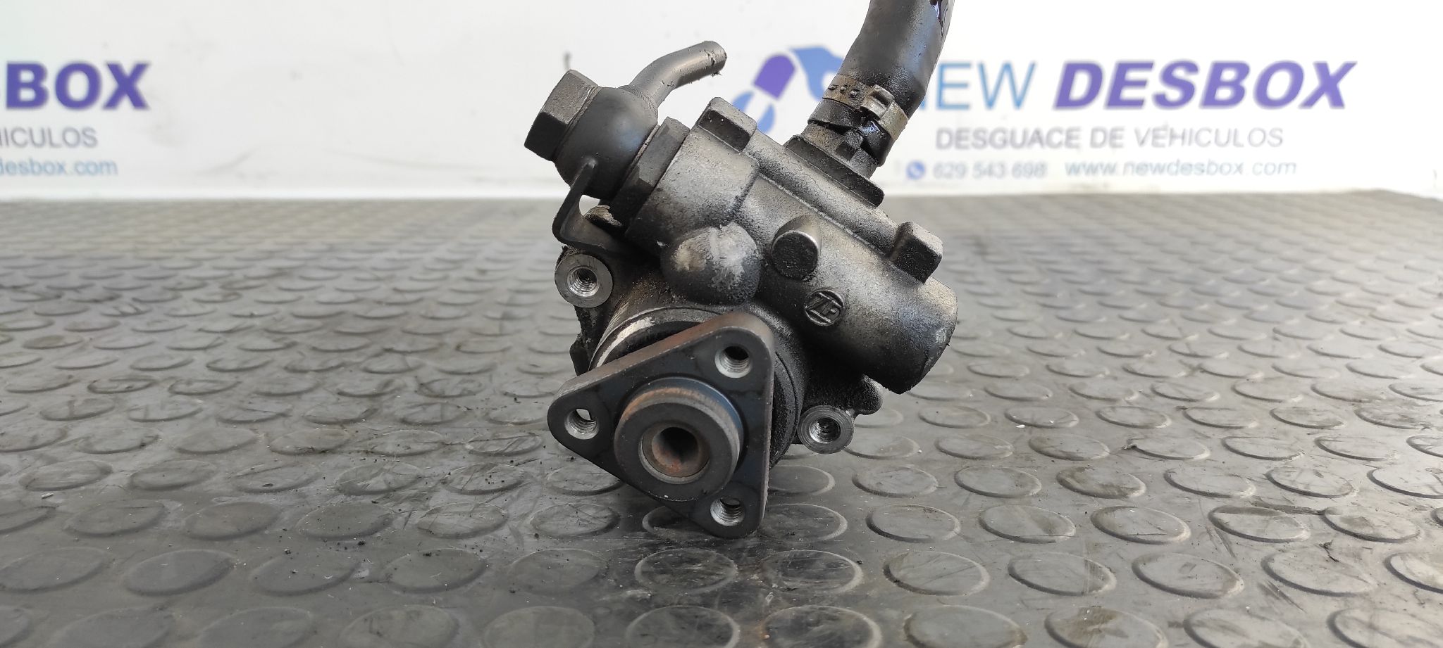 BOMBA DIRECCION AUDI A4 AVANT (8E)