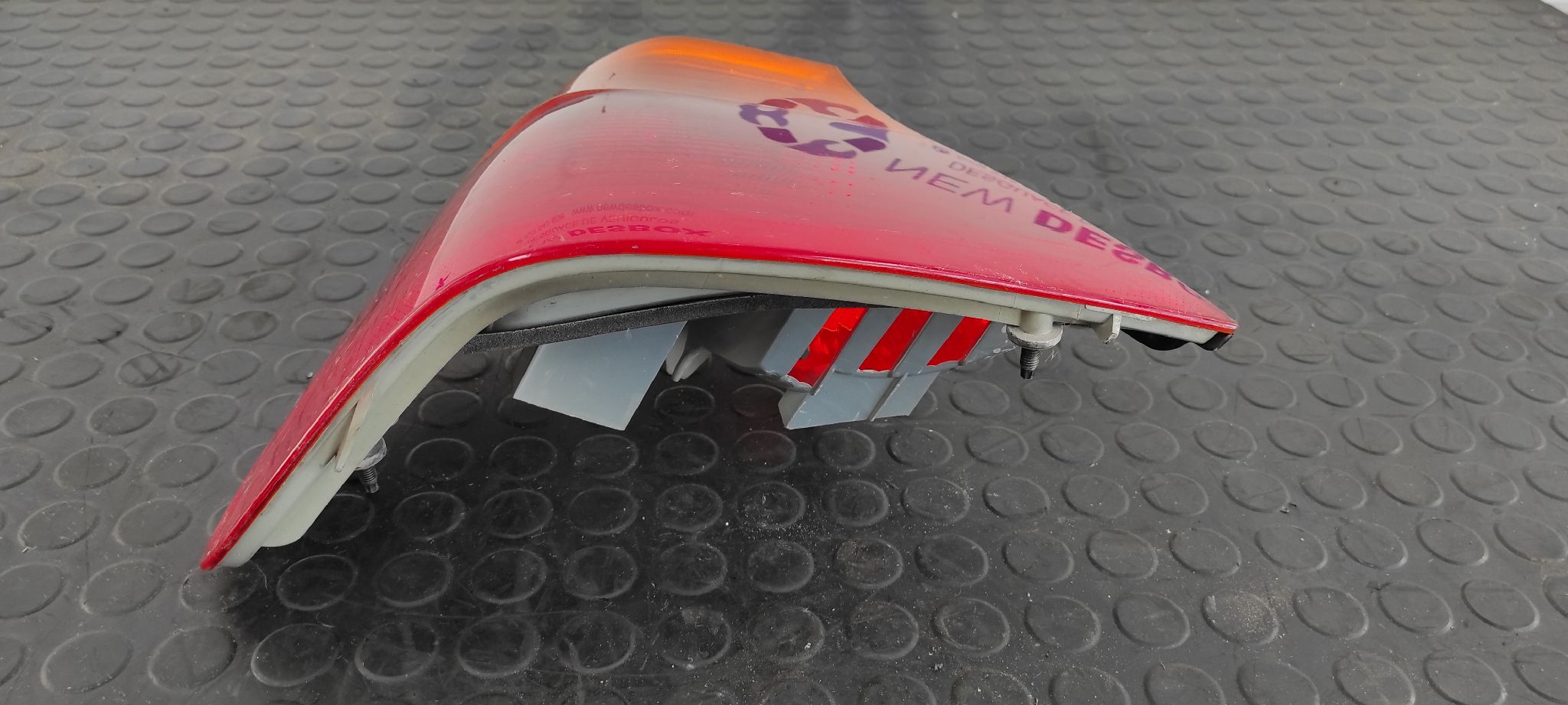 PILOTO TRASERO IZQUIERDO BMW SERIE 3 BERLINA (E46) - vista 2