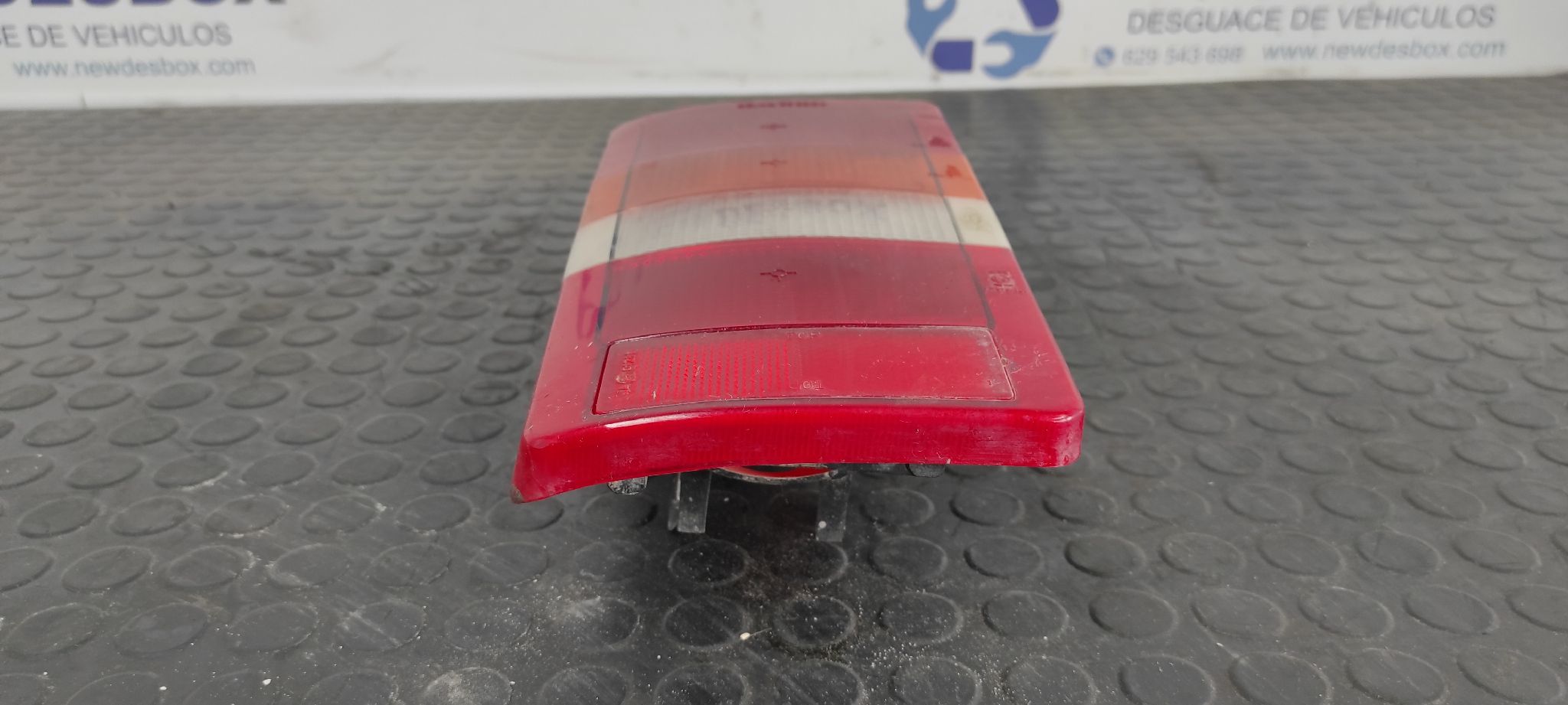 PILOTO TRASERO IZQUIERDO RENAULT TRAFIC (DESDE 5.89) - vista 8