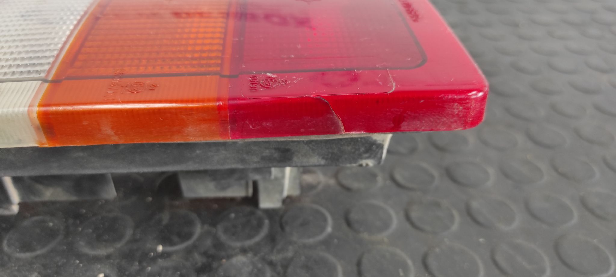 PILOTO TRASERO IZQUIERDO RENAULT TRAFIC (DESDE 5.89) - vista 7