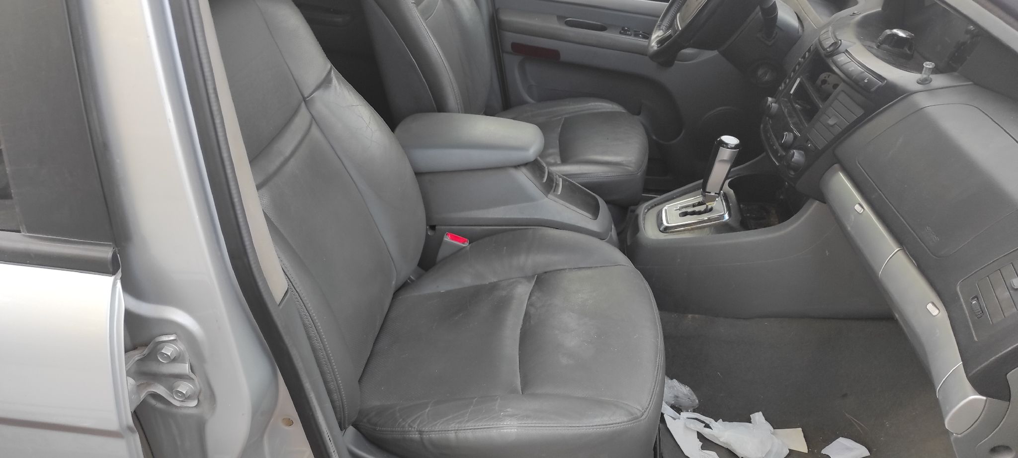 CINTURON DELANTERO IZQUIERDO SSANGYONG RODIUS - vista 2