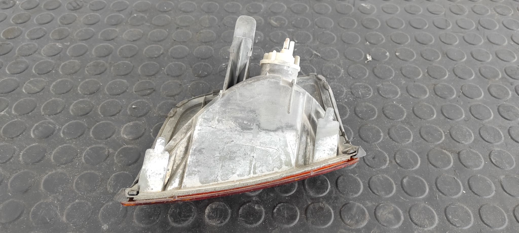 PILOTO DELANTERO IZQUIERDO MERCEDES-BENZ CLASE E (W124) BERLINA - vista 3