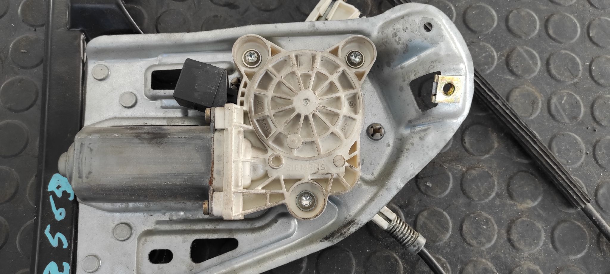 ELEVALUNAS DELANTERO DERECHO MERCEDES-BENZ CLASE C (W203) SPORTCOUPE - vista 4