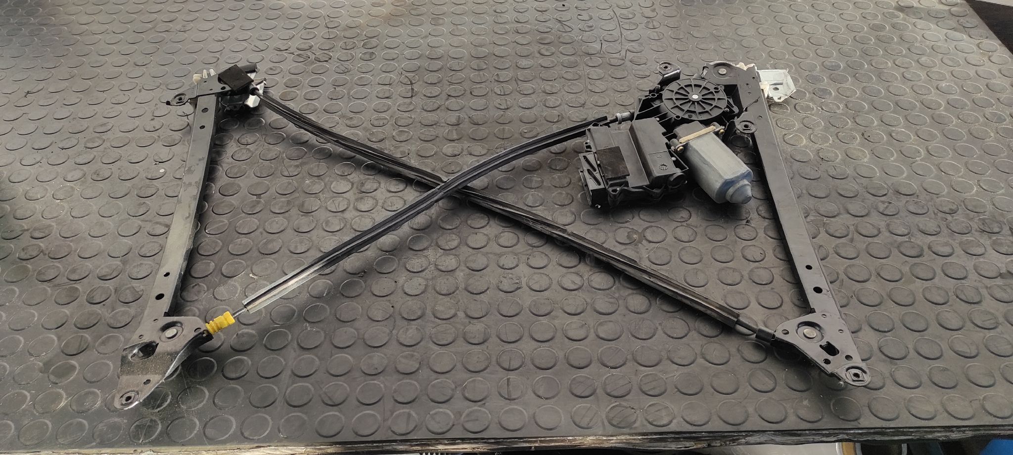 ELEVALUNAS TRASERO IZQUIERDO FORD GALAXY (VY)